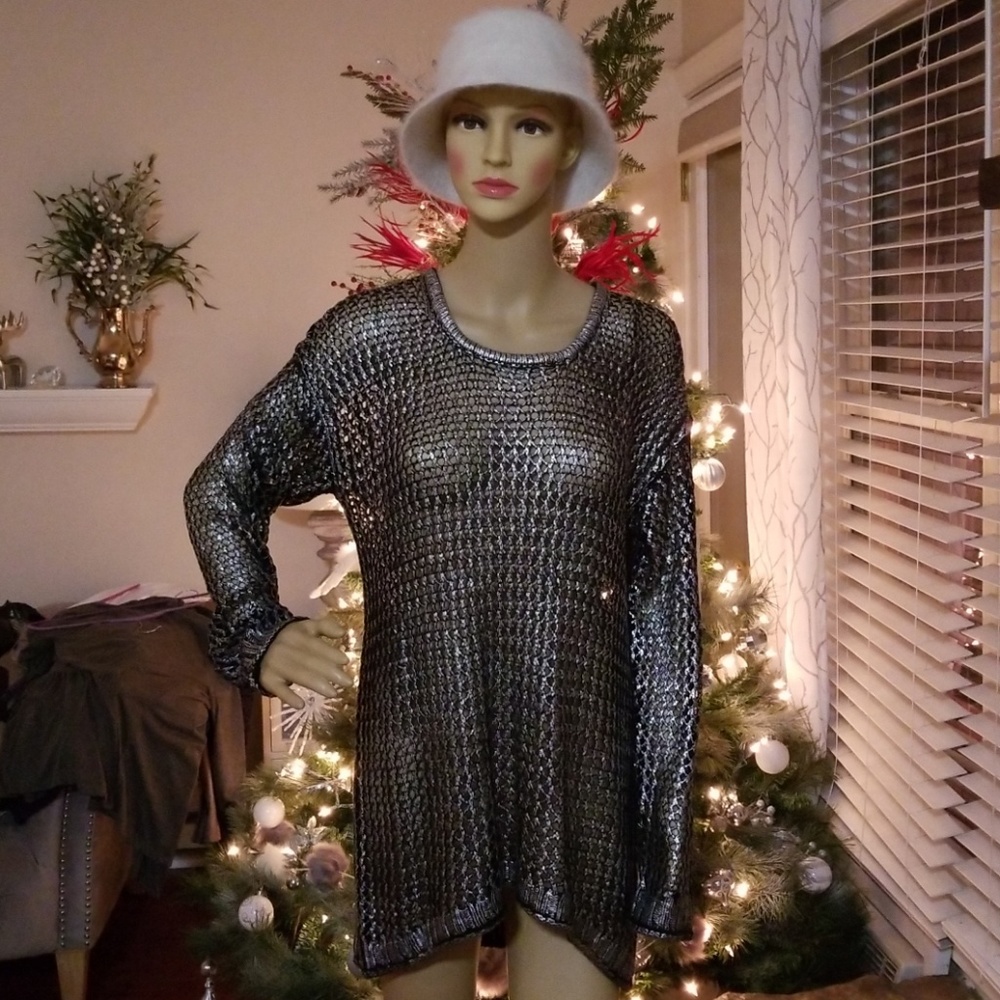 Clothes head sweater